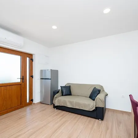 With Parking Space - 25505 公寓